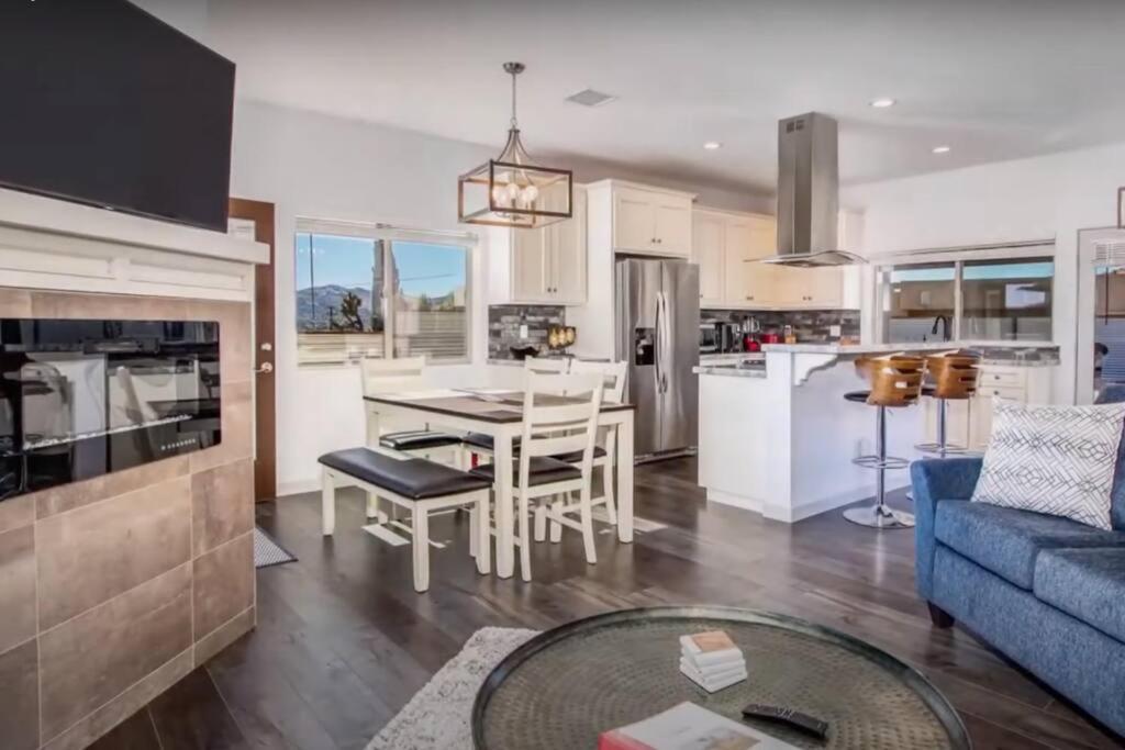 Three Tree Villa W/ Ev Charging Yucca Valley Exterior foto