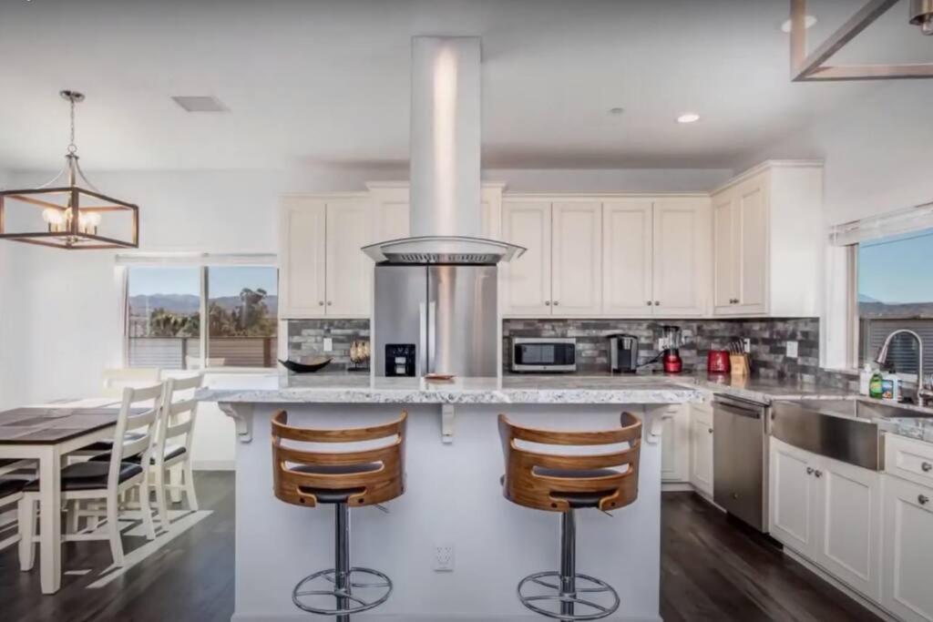 Three Tree Villa W/ Ev Charging Yucca Valley Exterior foto